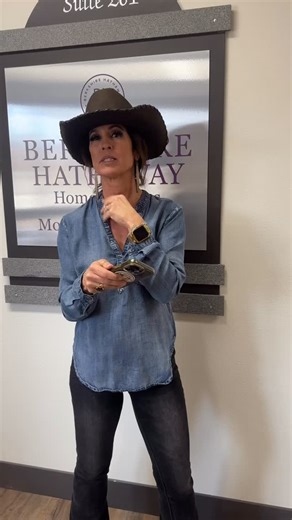 Who’s my dream client for 2026? Yep - You! Say cheese. 😄 Whether you’re looking for the perfect home for your family, a cozy vacation place in the Bitterroot Valley, a lake property in Polson, or an investment that actually makes sense, I’d absolutely love to help. I bring the experience, local knowledge, and attention to detail to guide you toward a property that fits your life now and grows with you into the future. Not all towns in Western Montana are the same — and knowing the right questio