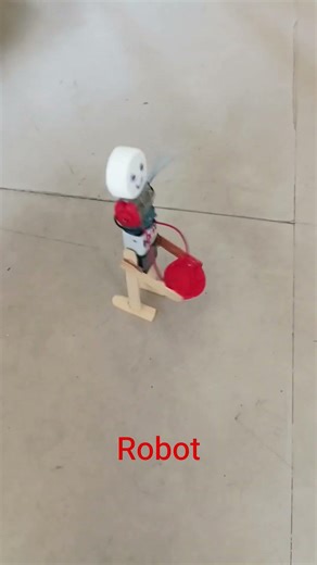 Human Robot #model #battery #wastematerialcraft #trendingshort #viralshorts