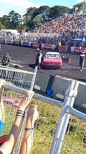 Colourful VH Burnout 💕🔥#earlycommodorecommunity #burnout #summernats #australia | Early Commodore Community