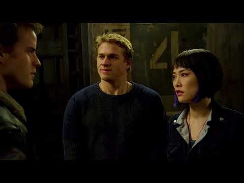 Raleigh Becket vs Chuck Hansen. PACIFIC RIM. 2013. #charliehunnam #idriselba #rinkokikuchi