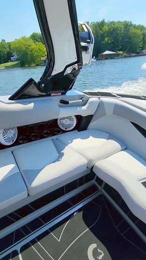 Wake Up to Something Better #hycolake #mayolake #smithmountainlake #jordanlake #fallslake #kerrlake #lakegaston #danvilleva #raleighnc #durhamnc #roxboronc #southbostonva #clarksville #northcarolina #virginia #centurion #centurionwakesurf #centurionwakeboats | NC Marine Sales