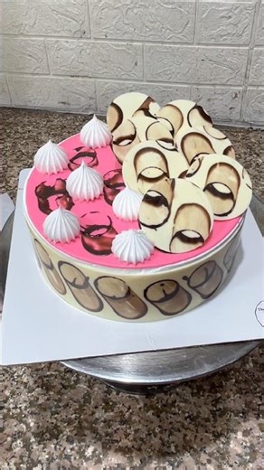 New Chocolate Garnish And Cake Design Tutorial #trending #cakedecoration #viral #shorts #cake