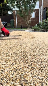 The latest resin bound installation in the beautiful blend - Springtime 🌼 Ready to experience the beauty and resilience of a Rhino resin bound surface? Click the link to book your free, no-obligation quote: https://linktr.ee/rhinosurfaces or contact the team on: 📞 01933 276998 📧 info@rhinosurfaces.co.uk #resinbound #satisfyingdesigns #nextlevelsurfaces #teamrhino #resinboundexcellence #resinbounddriveway #resindriveway #resinbound #resindrive #resin #resinboundpatio #homeimprovement #landscap