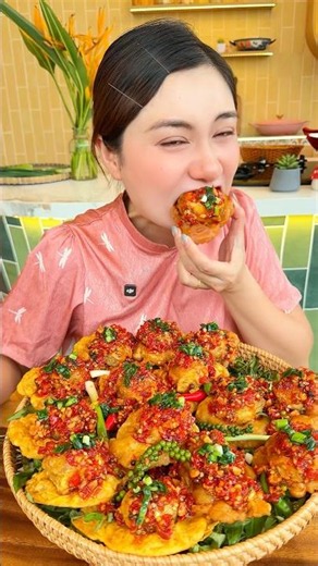 Crispy fried duck embryo mukbang with spicy sauce, ladies #cooking #food #cuisine #mukbang #eating