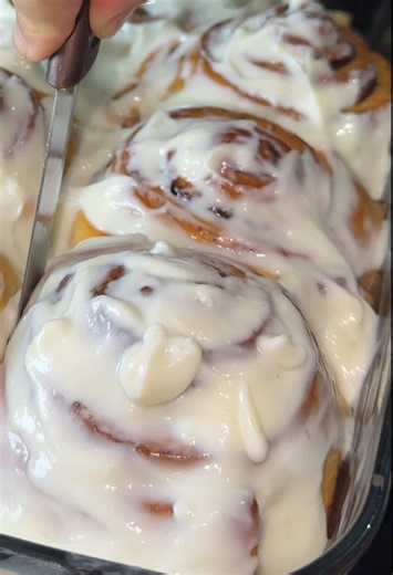 No-Egg No-Dairy Cinnamon Rolls with Almond Milk