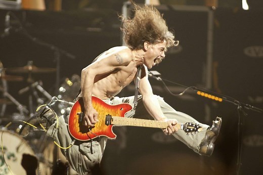 Mort de Van Halen : succès, excès, maladie... Retour sur la vie d'un guitariste de légende