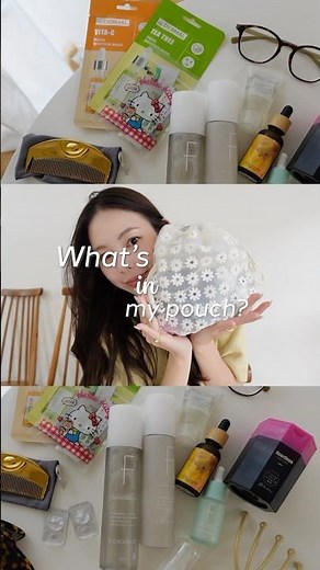 [What's in my pouch?] Introducing the contents of a realistic large pouch💄🌼 [What's in my pouch?]...