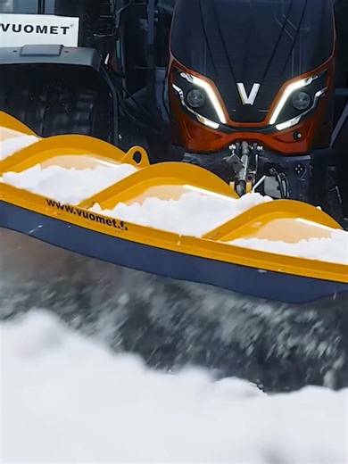 Winter can be demanding — but Valtra Unlimited is built to handle whatever the season throws at you. From snow‑clearance essentials like scraper blades, attachment plates, and hydraulics for ploughs, to a full winter package with a diesel‑powered heater, transmission heater, and heated floor mat, we make sure you stay productive no matter the temperature. And when the days get shorter? Equip your Valtra with additional and adjustable working lights to keep your operations running safely and effi