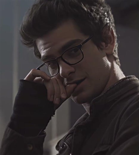 quick one | Spider-Man Edit "Peter Parker" || LUA NA PRAÇA (Super Slowed + Reverb)