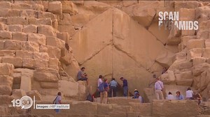 Un couloir caché découvert dans la Grande Pyramide d'Egypte à Gizeh | RTS