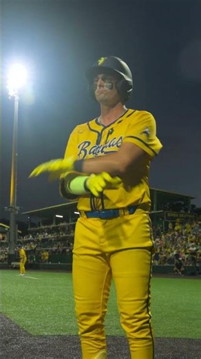 A bit of a different take on this trend! #Shabang #Drake#Transition #Trend #Baseball