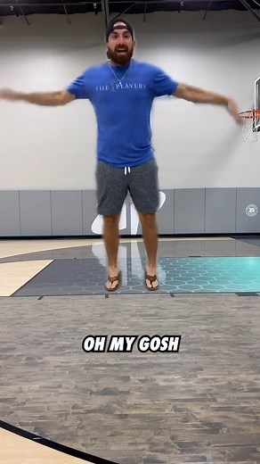 How to Fly 🦅 #dudeperfect #flying | Dude Perfect