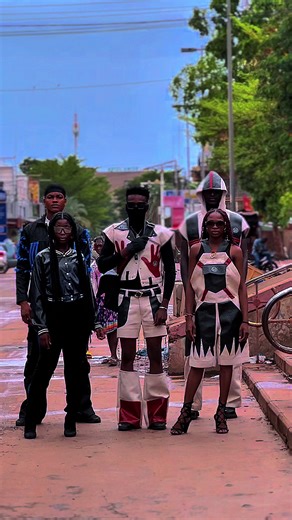 Explore Chinese Fashion Trends with the Gentleman Challenge