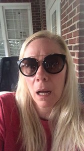 Recipes, naps and I can’t do a thing with my bangs @hughhowser @kippersblondes @tesslucillemorgan | Leanne Morgan