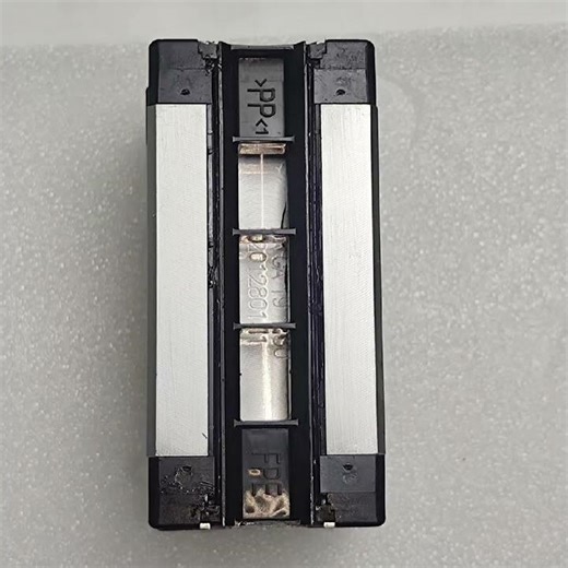 Shipment video of Bosch Rexroth linear guide blocks