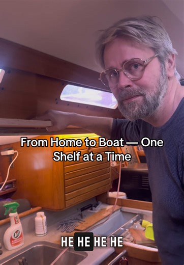 We keep building new shelves, cabinets, and storage solutions to increase our chances of bringing as much as possible from the house with us. At this point, the boat is basically one custom shelf away from being classified as a floating storage unit, but at least we’ll be very well organized😝 #misterfixit #prosject #newhomeconstruction #sailingtheworld🌍 #seasnapper