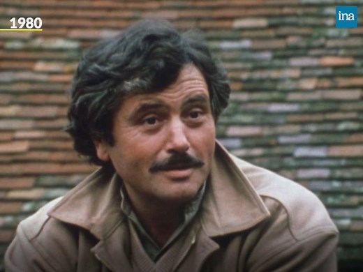 🎬 VICTOR LANOUX INTIME 🎬. "J'aimerais être un peu un label, peut-être une garantie de quelque chose qui risque d'être bien." 1980, Victor Lanoux évoque sa carrière d'acteur et revient sur sa volonté de bien choisir ses rôles plutôt que de céder à une certaine facilité. | INA