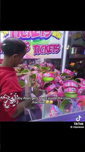 Baby Alien 👽 Rocking them Kicks 👟 We sent out to him 🤝🔥😂 #fyp #viral #explore #funny #babyalien