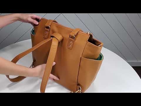 How to convert the White Elm Gemini bag into a backpack