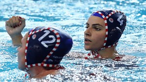 Έμεινε όρθιος στον Λαιμό