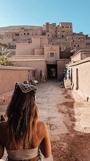 4 Days Morocco Desert Tour From Marrakech to Marrakech via Merzouga Desert 🏜 Day 1: • Departure from Marrakech • Drive through the High Atlas Mountains • Stop at Ait Benhaddou Kasbah (UNESCO site) • Overnight in Dades Valley Day 2: • Visit Todra Gorges • Camel ride in Merzouga desert at sunset • Overnight in a desert camp under the stars Day 3: • Excursion with 4x4 in the desert 🏜 • Visit nomadic families • Visit Gnaoua village • Overnight in Merzouga Desert 🏜 Day 4: • Sunrise in the desert •