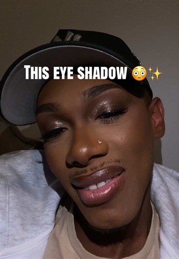 Stunning $7 Eye Glitter in 'Drip Drip'