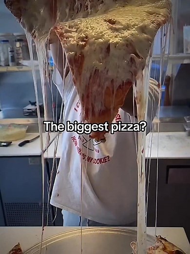 Delicious Big Pizza Recipes from Italy and the USA