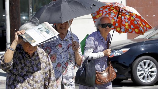 Heat can age you as much as smoking, a new study finds