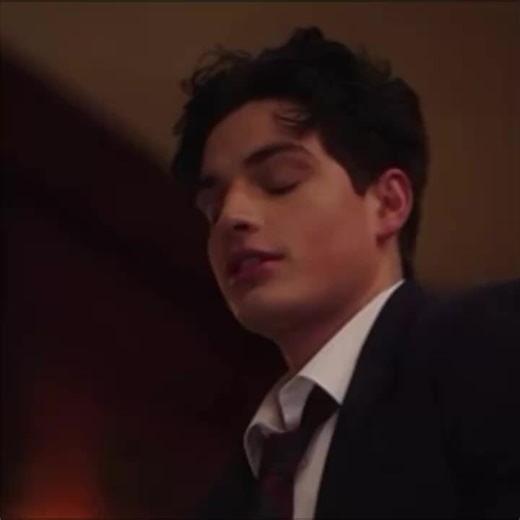 Cameron took all the girls in the show as always 😭❤️ @itscamsworld #cameronporras #foryoupage❤️❤️ #💚💚💚 #itscamsworld #dc