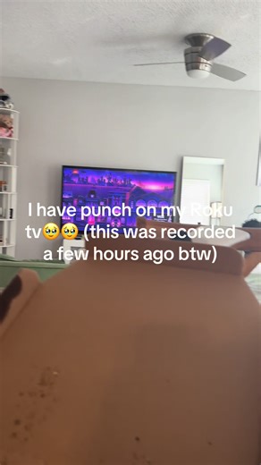 Does ug vr things guy (@does_ug_things_guy)’s video of roku tv