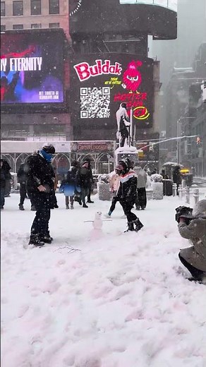 Heavy Snow Covered New York City ❄️ Blizzard Walk #nycnight #snow #exploreny