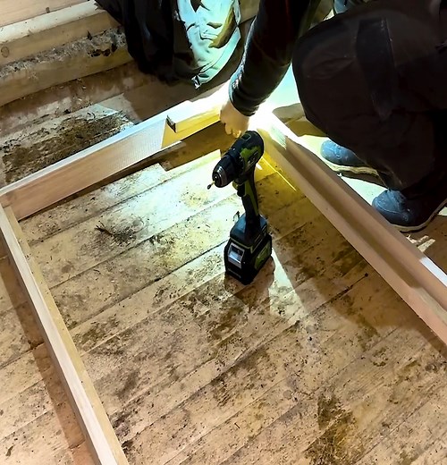 117K views · 1.7K reactions | Although it's raining outside, I was able to survive a rainy night in a warm shelter. | Thomas Wilderness | Facebook