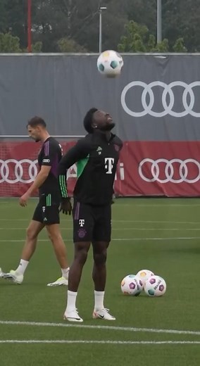 50K views · 1K reactions | Alphonso Davies' skills are  #Bundesliga | FC Bayern München | Bundesliga | Facebook