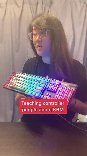Tag your controller friend 😌 #keyboard #mouse #consolegamer #gamer #pcgamer #HowBizzare #controller