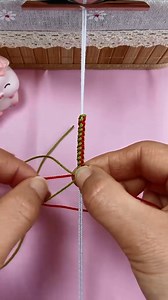 Instructions for tying small and pretty bracelets #diy #bracelet #craft | Diy Bracelet