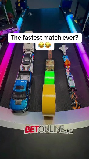 The fastest treadmill race ever? 😂