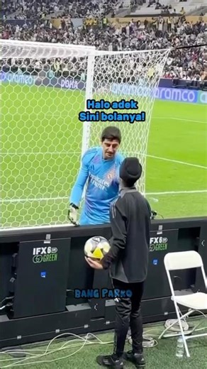 Courtois vs Decul - Funny football dubbing | Funny moments in football #shorts #footballdubbing #...