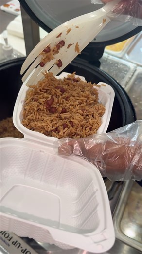 🍛 The plate that never misses — rich curry, yellow rice, and flavor worth the wait. Whether you’re a curry beef fan or a curry mutton lover, Caribbean Queen Cuisine brings the warmth of the islands straight to your table. Slow-cooked. Perfectly seasoned. Made fresh daily. 🔥 Don’t wait till the pots are empty — pull up and get your platter before it’s gone! 📍 Caribbean Queen Cuisine – East Orange, NJ #CaribbeanQueenCuisine #EastOrangeEats #CaribbeanFood #CurryBeef #CurryMutton