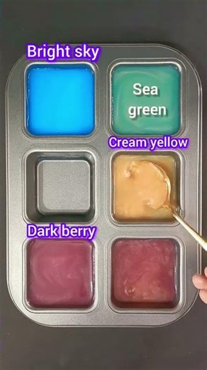 mixing 3 colours #paintmixing #satisfyingcolourmixing #satisfyingasmr #colourmixing #satisfying