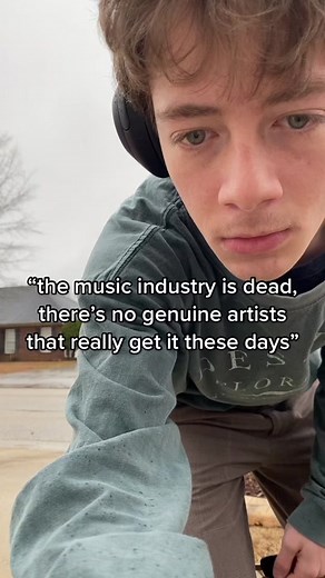 Brenn Sparks Sings a Powerful Song Fragment - Watch Now!