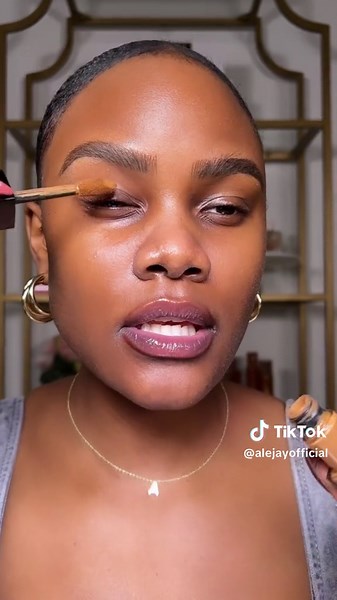 Replying to @janet.jackson79 Today I've decided to try something different with my makeup routine - I'm going to do it backwards! I'm actually feeling a bit nervous about how it'll turn out, but hey, let's see how this goes. Wish me luck! 😄✨ #beauty #makeup #makeupchallenge #makeupinreverse #reversemakeupchallenge #fyp #makeupfyp