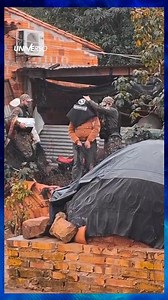 🚨Megaoperativo policial: detienen a madre y hermana del líder del clan Rotela🚨 📌Agentes antinarcóticos de la Policía Nacional realizaron este jueves nueve allanamientos simultáneos en los departamentos de Cordillera, Paraguarí y Central. 📌Fueron detenidas la madre y la hermana de Rotela, identificadas como Ignacia Ayala de Rotela y Lourdes Liliana Rotela Ayala, respectivamente, quienes lideraban la organización dedicada al microtráfico en la zona. #Universo970AM | Universo 970 AM