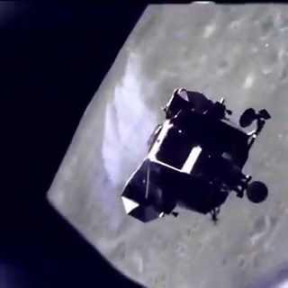 Depois de decolarem da Lua, os astronautas retornaram à órbita para acoplar com o módulo de comando que os traria de volta para casa. Você está vendo as imagens de como foi o encontro entre as duas espaçonaves na órbita lunar.