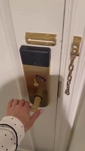 12K views · 271 reactions | After the tour, we warmed up with tea at The St. Regis. It started raining and snowing, but it was absolutely beautiful. We walked so much yesterday that we had dinner in our room while watching the movie "UNCORKED" 懶 #fbreels | Lena Happiness | Facebook