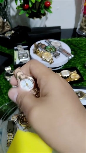 Hot Selling Watch Girls Fashion Trend Waterproof Luminous Simplicity Temperament Steel Belt Double Calendar Quartz Watch Female