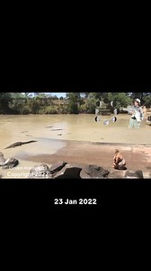 A Crocwise clip that everyone has a different opinion on. #cahillscrossing #crocodile #kakadunationalpark #worldsdeadliestcrossing #australia | Cahills Crossing