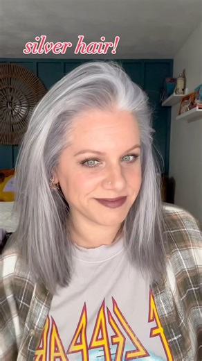 1.2K views · 179 reactions | It’s all me and real baby! #icantwin #silverhairjourney #silversisters #silverhairdontcare #silverhairinfluencer #allnaturalandmessy #goinggreygracefully #agelessbeauty #itsyourday #wednesdaythoughts #ageisjustanumber #over40style #over40andfabulous | Tousled and Tangled Hair | Facebook