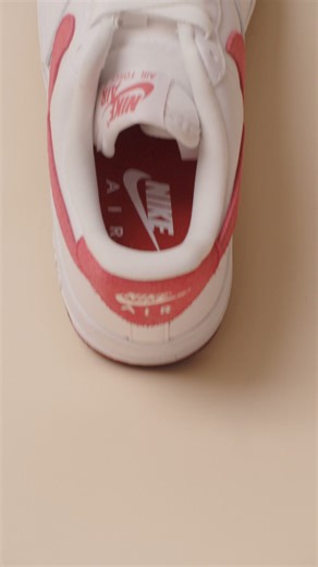 Spotted: Nike Air Force 1 in una nuova colorway 👀 Acquista da AW LAB, in store e online! #awlab #playwithstyle | AW LAB