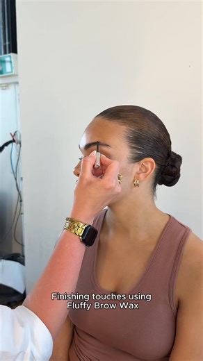 3.6K views | The finishing touch for naturally full, fluffy brows. Using our award-winning Fluffy Brow Wax.  Applied by the best @catparnell | Wunderbrow | Facebook
