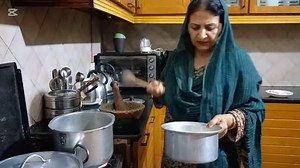 Ama ny dinner banaya##zaitoonnaz #saraiki #foryou #ama ny dinner banaya | Zaitoon Naz Recipes